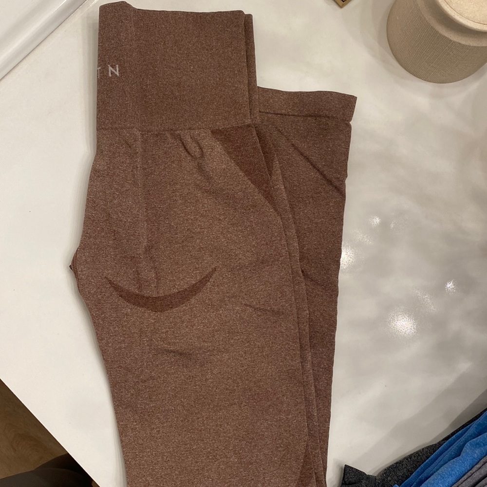 NVGTN leggings